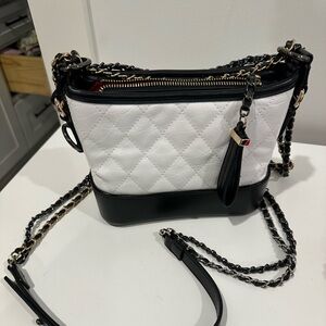 Mom-authentic handbag. Crossbody handbag (like new)